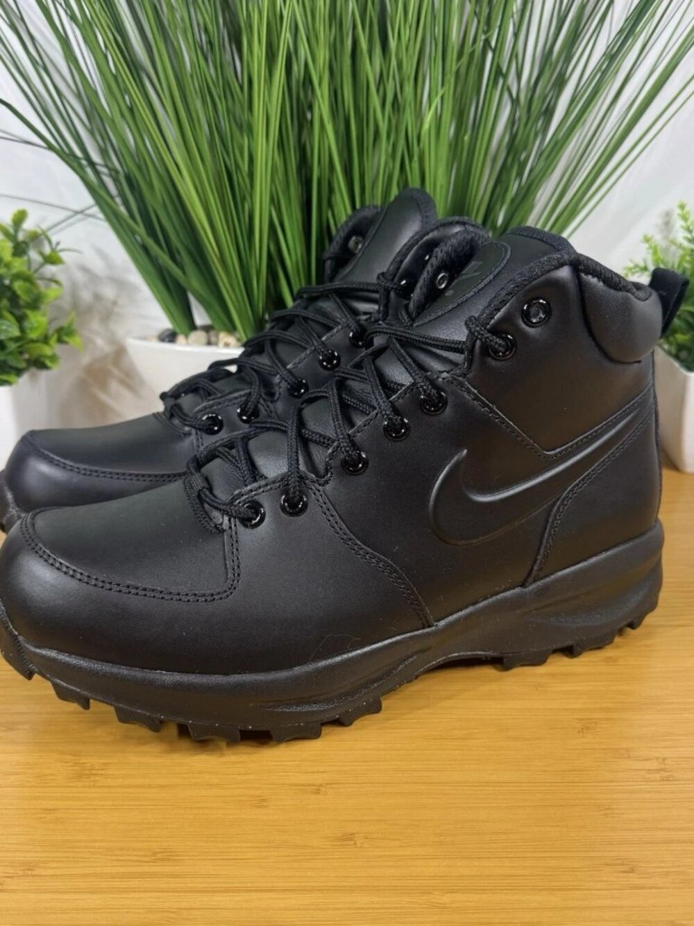 Nike Manoa Triple Black Leather Boots Waterproof Men’s Size 10 454350-003